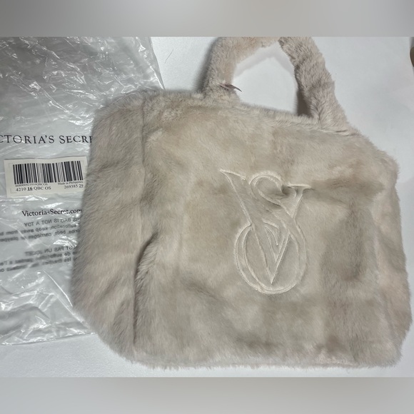 Brand new Victoria’s Secret tote bag - Picture 2 of 8